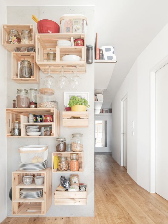 armarios de cozinha feitos de caixote de madeira 9