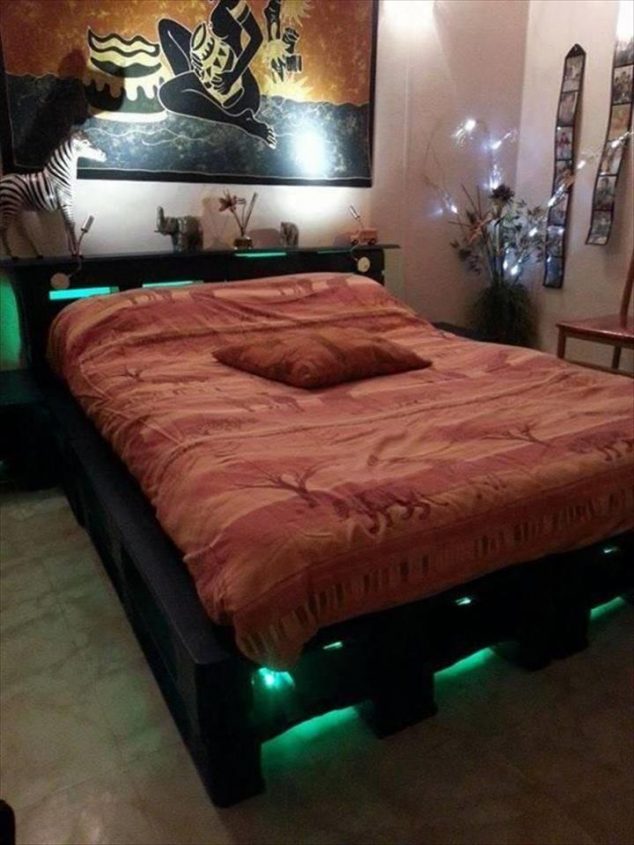 cama de paletes de madeira com luzes 6