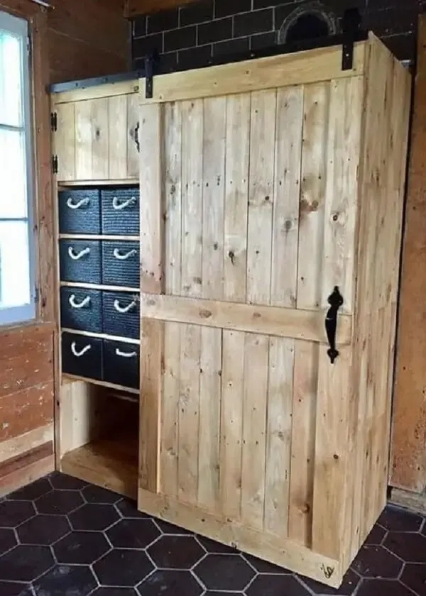 closets que voce mesmo pode fazer com madeira reciclada 5