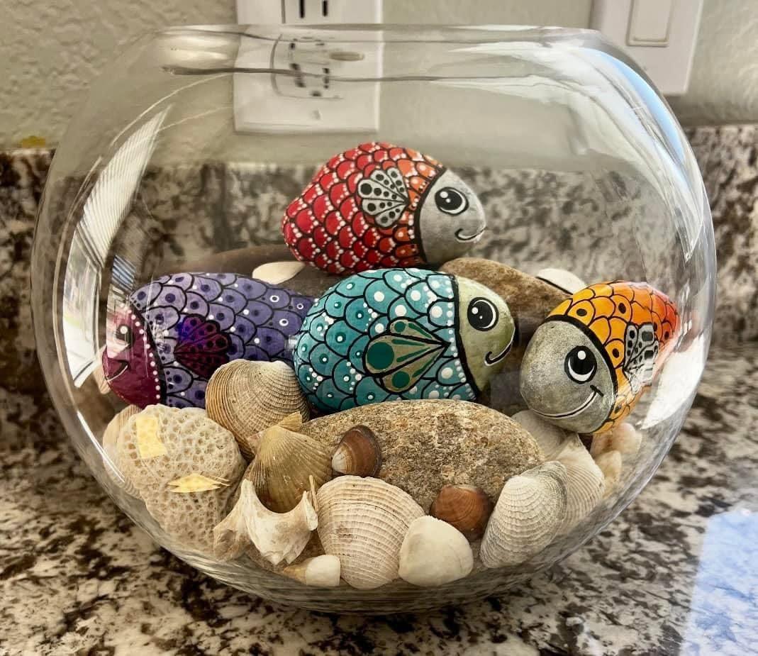 Lindo aqu&aacute;rio com peixes-pedra: ideias criativas para uma decora&ccedil;&atilde;o artesanal encantadora lindo aquario com peixes pedra 7