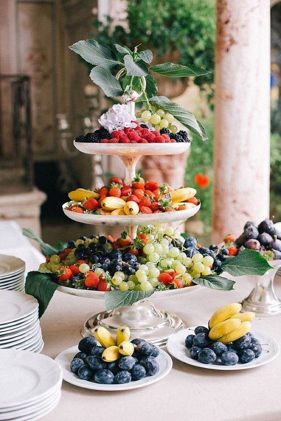 mesa de fruta decoradas