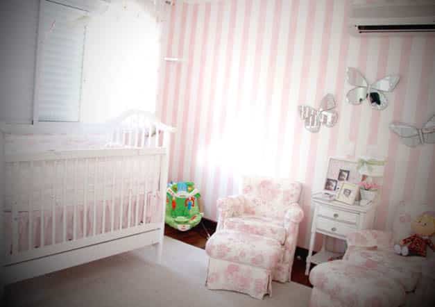 papel de parede para quarto de bebê feminino listrado