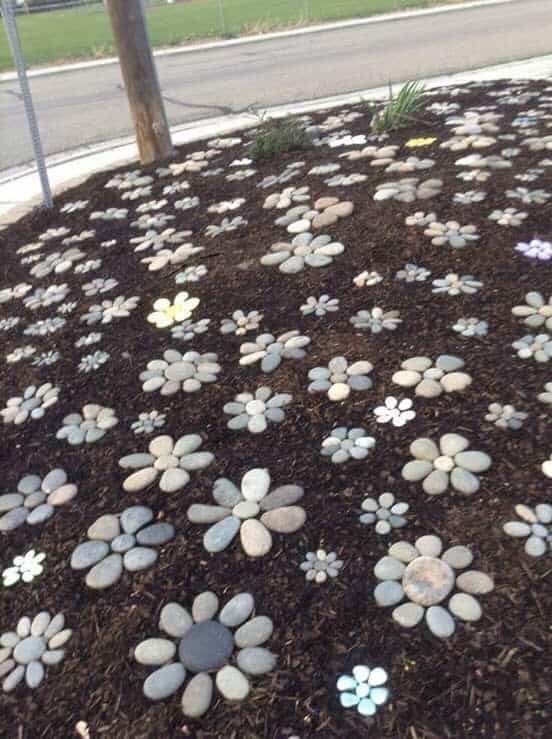 pedras decorativas jardim flores