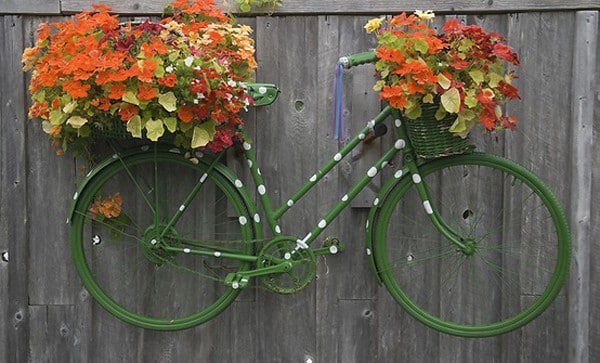 usar bicicletas como vasos de plantas 1